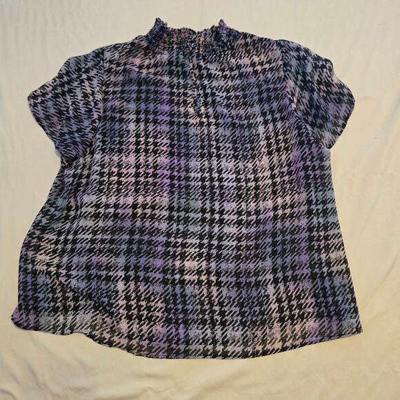 Torrid mock neck houndstooth chiffon top 00 - Picture 2 of 6